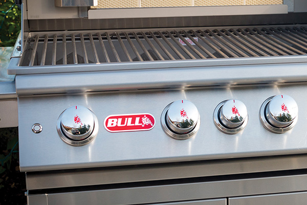 Stainless steel grill construction built for outdoor durability