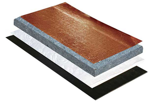 Energy-efficient insulation in hot tubs and swim spas